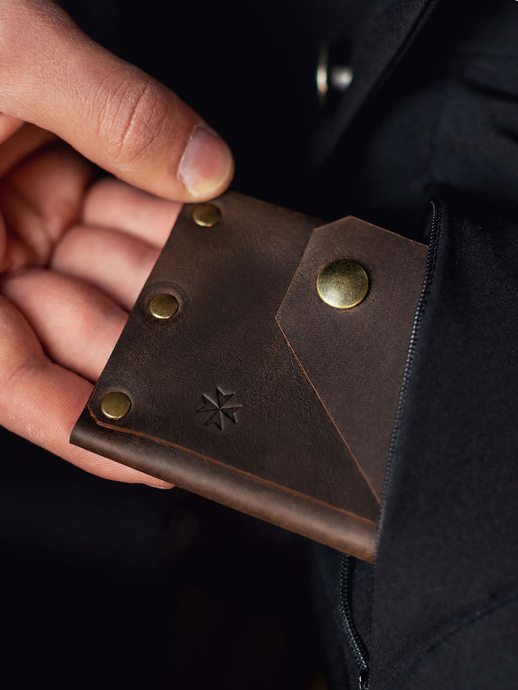 Portafoglio per carte, banconote e monete “Capiente”