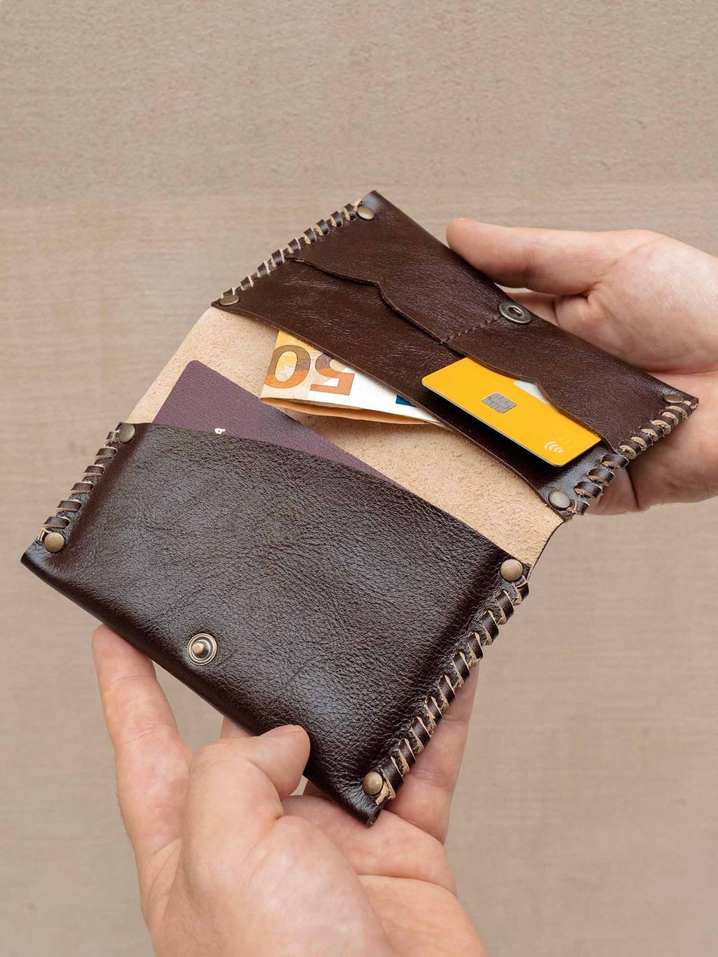 Portafoglio per carte, banconote e passaporto “Viaggio”