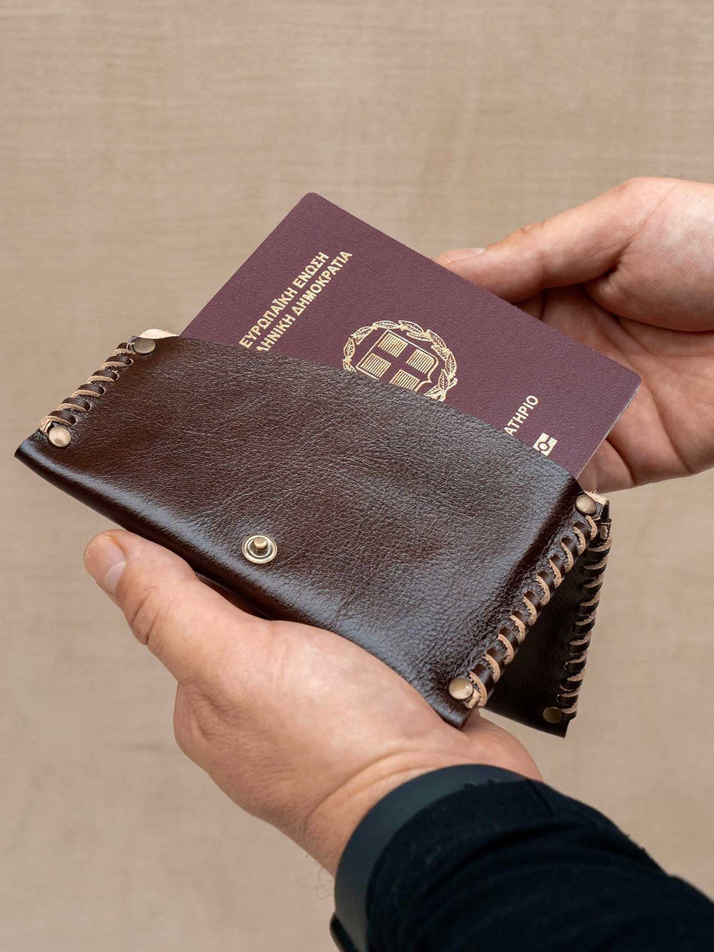 Portafoglio per carte, banconote e passaporto “Viaggio”